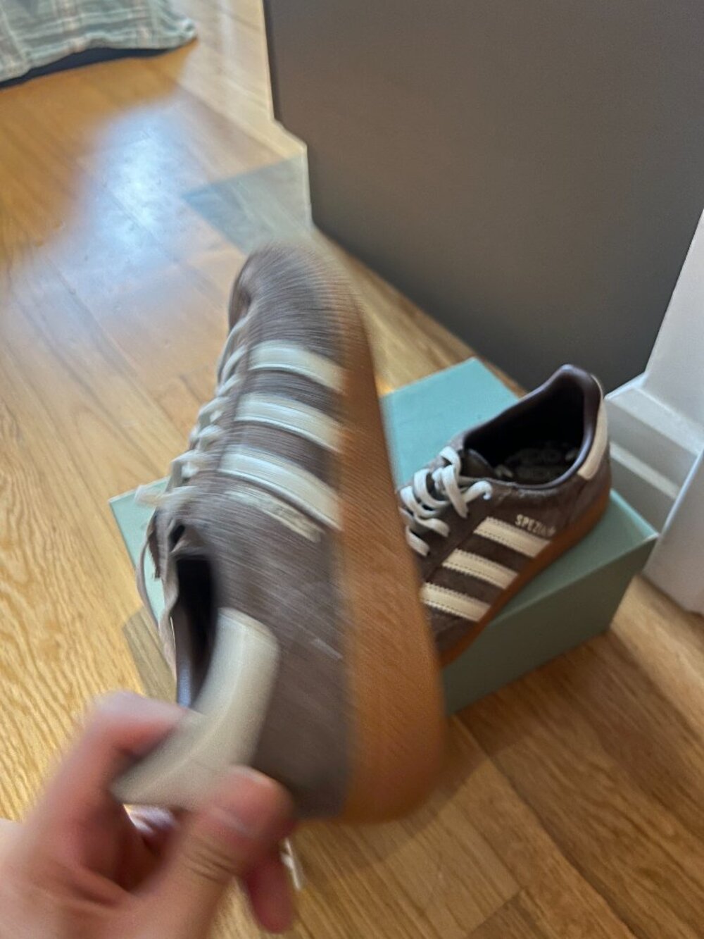 Adidas Spezial Earth Offwhite gum Womens  US6.5 - Picture 3 of 7